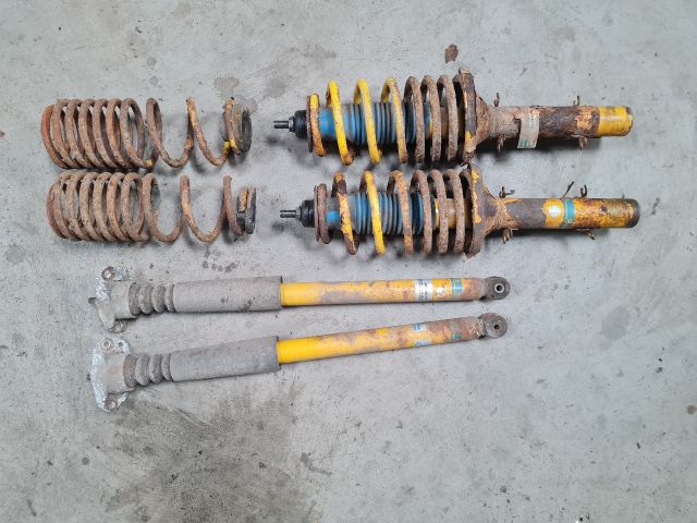 bontott VW BORA Ültetőrugó Szett