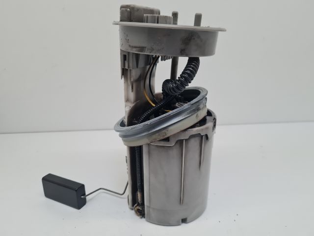 bontott VW BORA Üzemanyag Szivattyú
