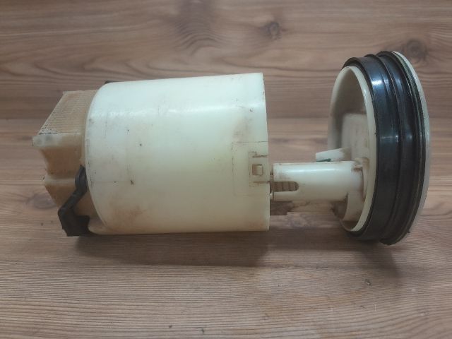 bontott VW BORA Üzemanyag Szivattyú