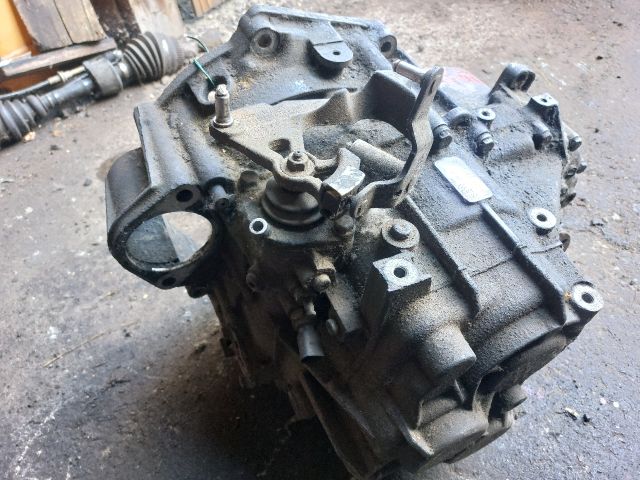 bontott VW BORA Váltó (Mechanikus)