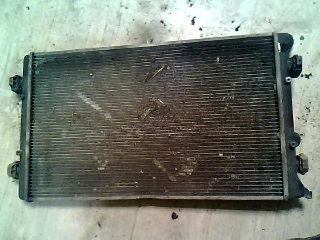 bontott VW BORA Vízhűtő Radiátor (Nem klímás)