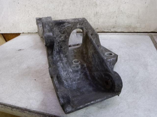 bontott VW BORA Generátor Tartó Bak