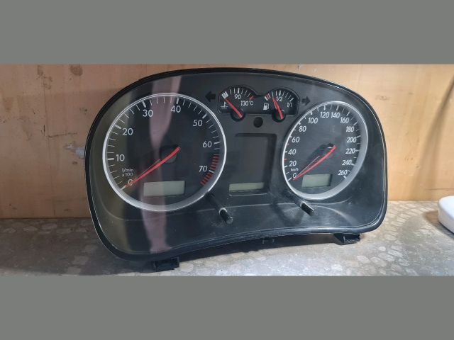 bontott VW BORA Kilométeróra