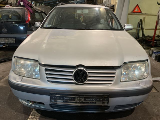 bontott VW BORA Motor (Fűzött blokk hengerfejjel)