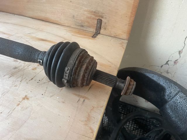 bontott VW BORA Jobb Féltengely