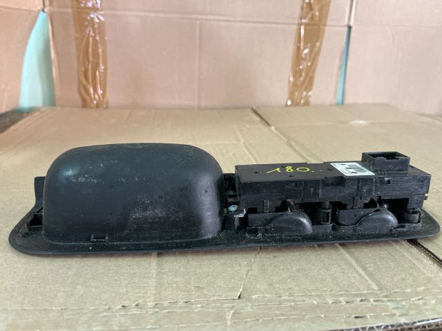 bontott VW BORA Ablakemelő Kapcsoló Négyes / Kettes