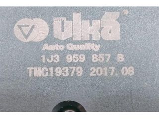 bontott VW BORA Ablakemelő Kapcsoló (Pozíciófüggetlen)