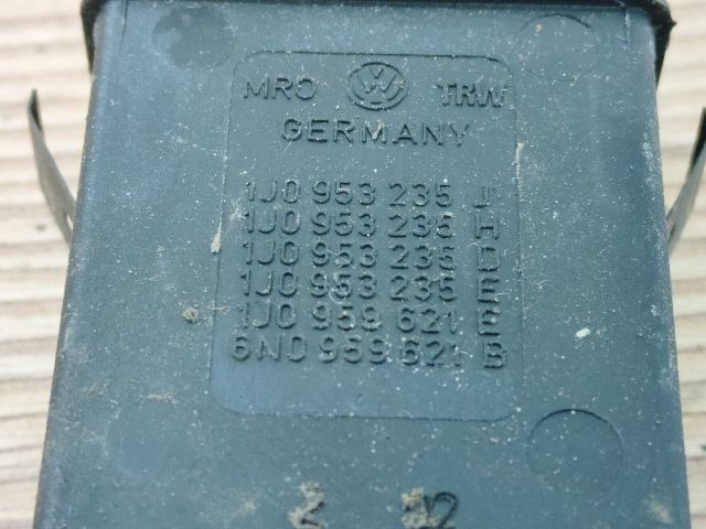 bontott VW BORA Ablakfűtés Kapcsoló