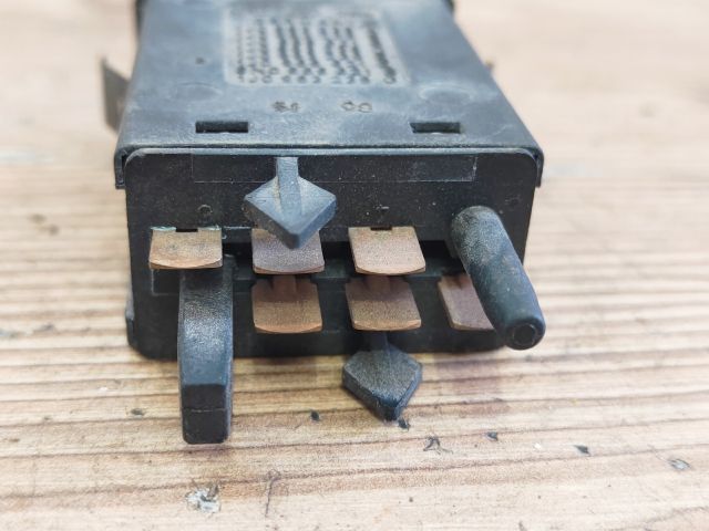 bontott VW BORA Ablakfűtés Kapcsoló