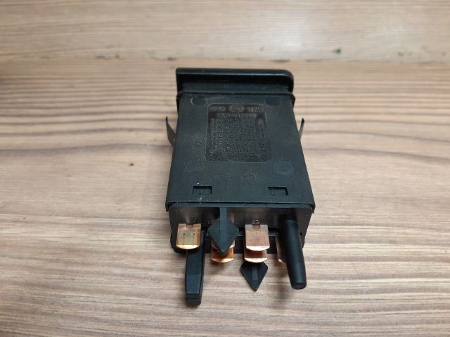 bontott VW BORA Ablakfűtés Kapcsoló