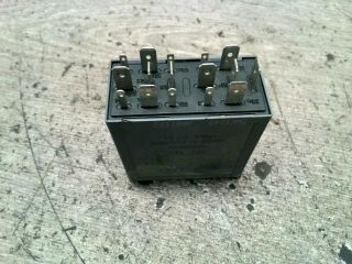 bontott VW BORA Ablaktörlő Relé