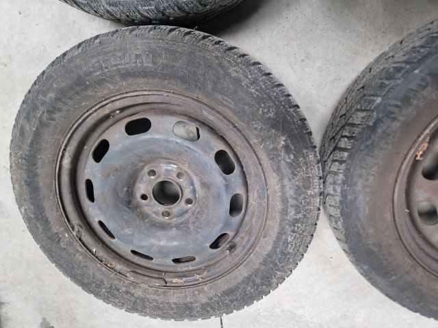 bontott VW BORA Acélfelni Szett Gumival