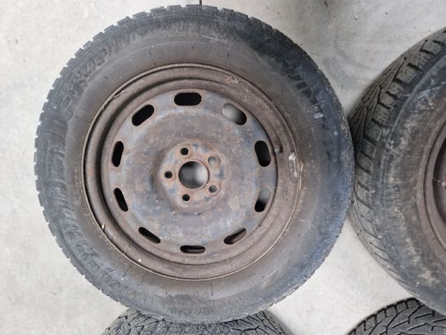 bontott VW BORA Acélfelni Szett Gumival