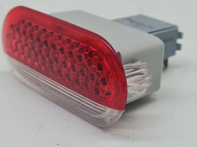 bontott VW BORA Ajtó Kárpit Világítás