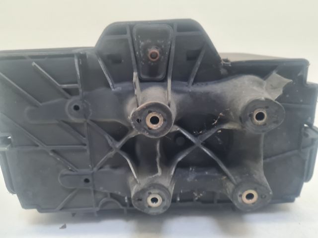 bontott VW BORA Akkumulátor Tartó