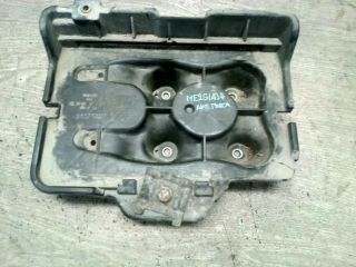 bontott VW BORA Akkumulátor Tartó