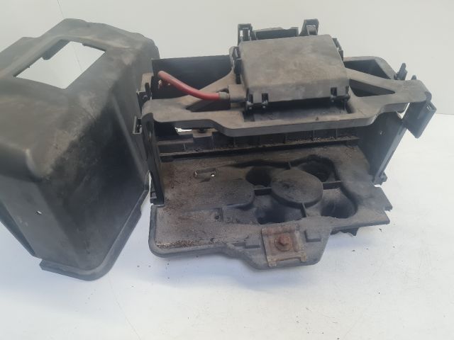 bontott VW BORA Akkumulátor Tartó