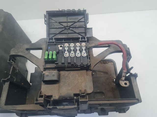 bontott VW BORA Akkumulátor Tartó