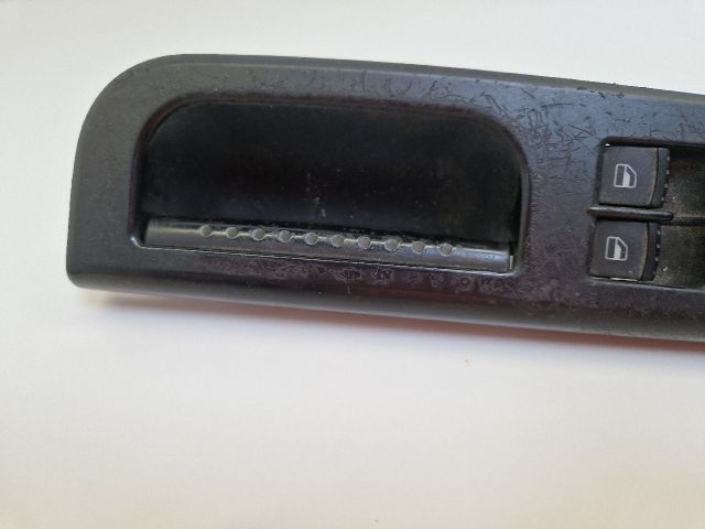 bontott VW BORA Bal első Ablakemelő Kapcsoló