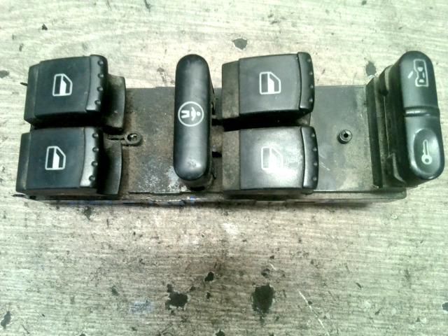 bontott VW BORA Bal első Ablakemelő Kapcsoló