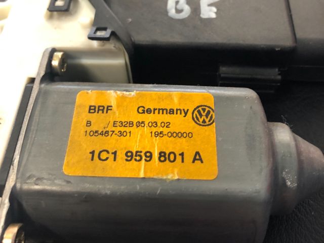 bontott VW BORA Bal első Ablakemelő Motor