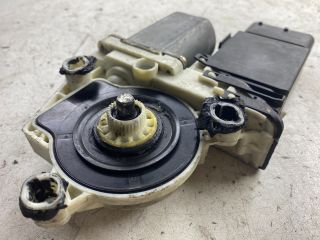 bontott VW BORA Bal első Ablakemelő Motor