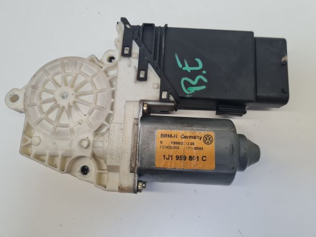bontott VW BORA Bal első Ablakemelő Motor
