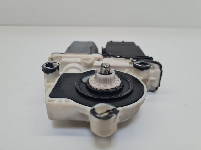 bontott VW BORA Bal első Ablakemelő Motor