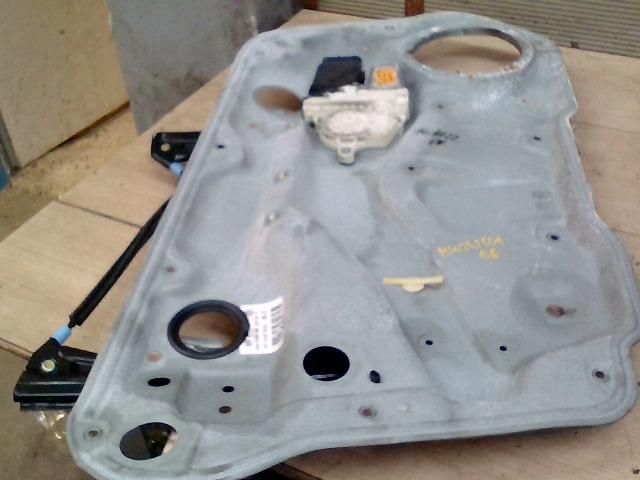 bontott VW BORA Bal első Ablakemelő Szerkezet (Elektromos)