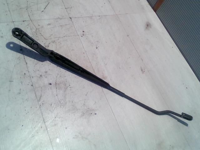 bontott VW BORA Bal első Ablaktörlő Kar