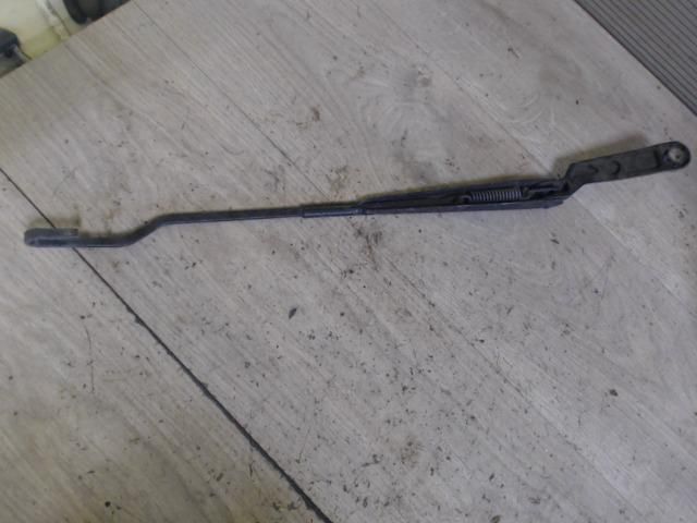 bontott VW BORA Bal első Ablaktörlő Kar