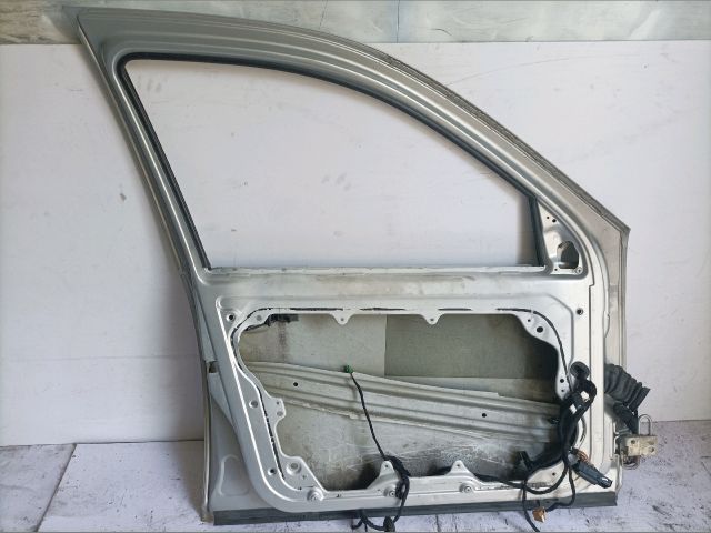 bontott VW BORA Bal első Ajtó (Üres lemez)