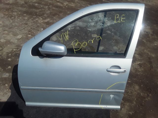 bontott VW BORA Bal első Ajtó (Üres lemez)