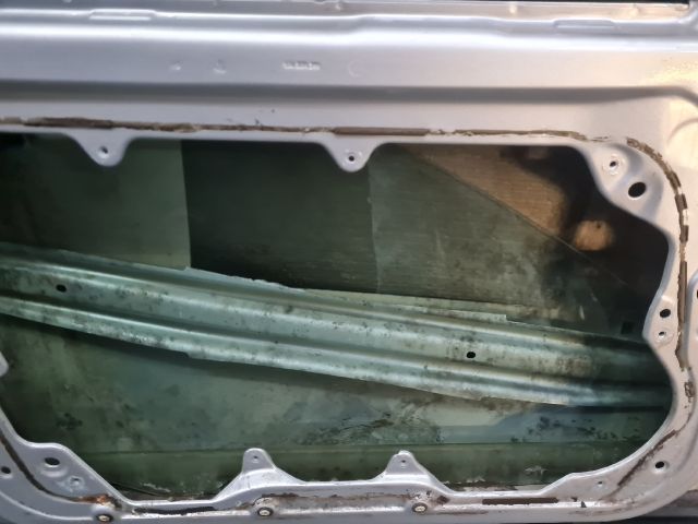 bontott VW BORA Bal első Ajtó (Üres lemez)