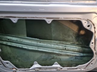 bontott VW BORA Bal első Ajtó (Üres lemez)