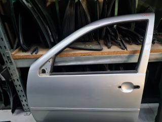bontott VW BORA Bal első Ajtó (Üres lemez)