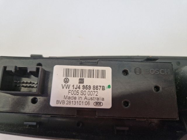 bontott VW BORA Bal első Ajtóbehúzó