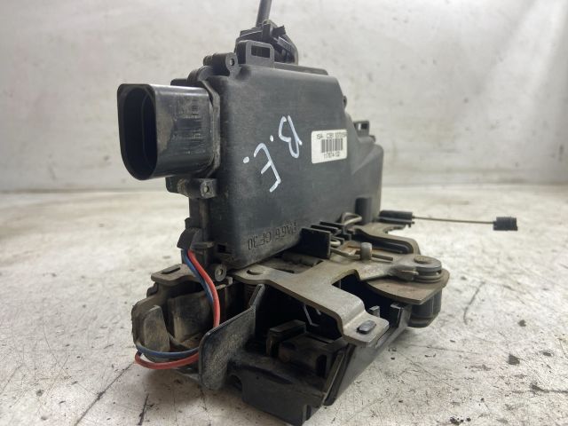 bontott VW BORA Bal első Ajtózár