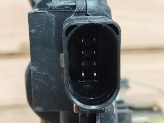 bontott VW BORA Bal első Ajtózár