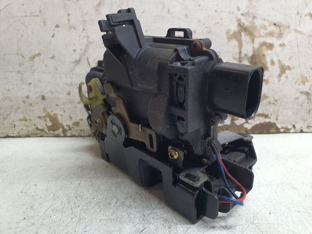 bontott VW BORA Bal első Ajtózár