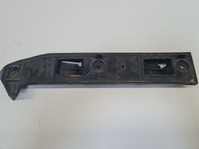 bontott VW BORA Bal első Lökhárító Tartó (Műanyag)