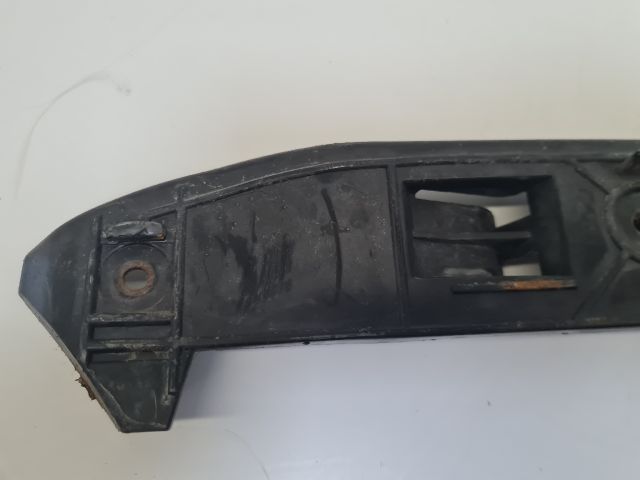 bontott VW BORA Bal első Lökhárító Tartó (Műanyag)