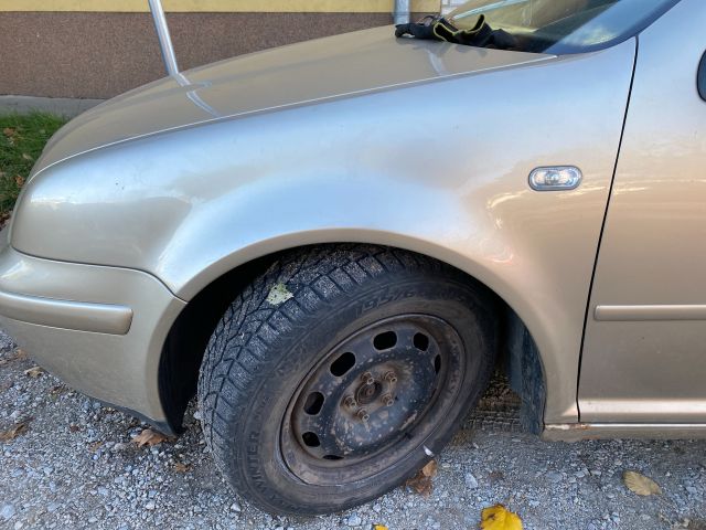 bontott VW BORA Bal első Sárvédő