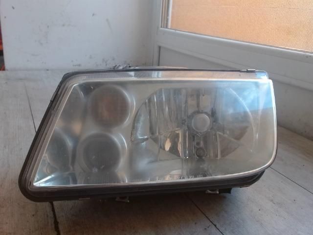 bontott VW BORA Bal Fényszóró
