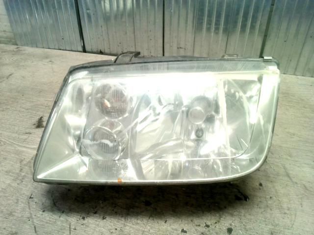 bontott VW BORA Bal Fényszóró