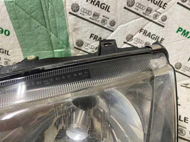 bontott VW BORA Bal Fényszóró