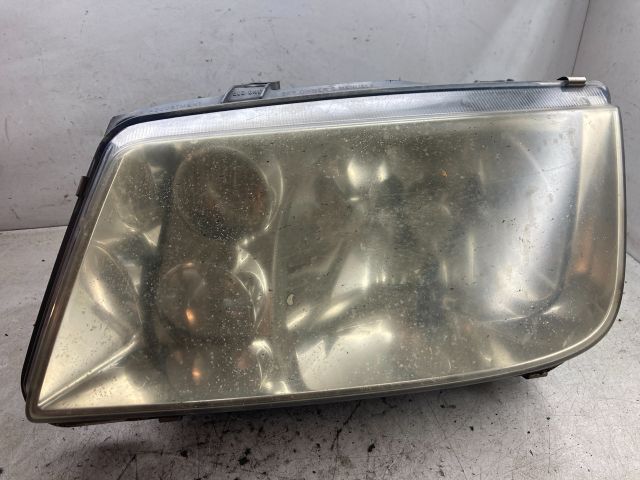 bontott VW BORA Bal Fényszóró