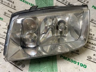 bontott VW BORA Bal Fényszóró