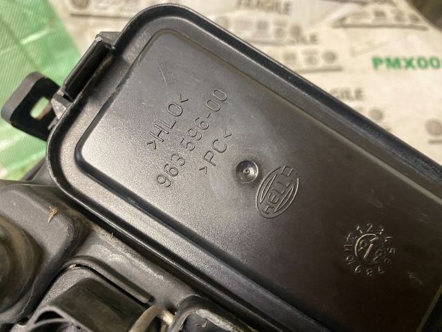 bontott VW BORA Bal Fényszóró