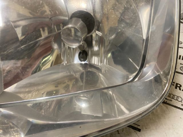 bontott VW BORA Bal Fényszóró